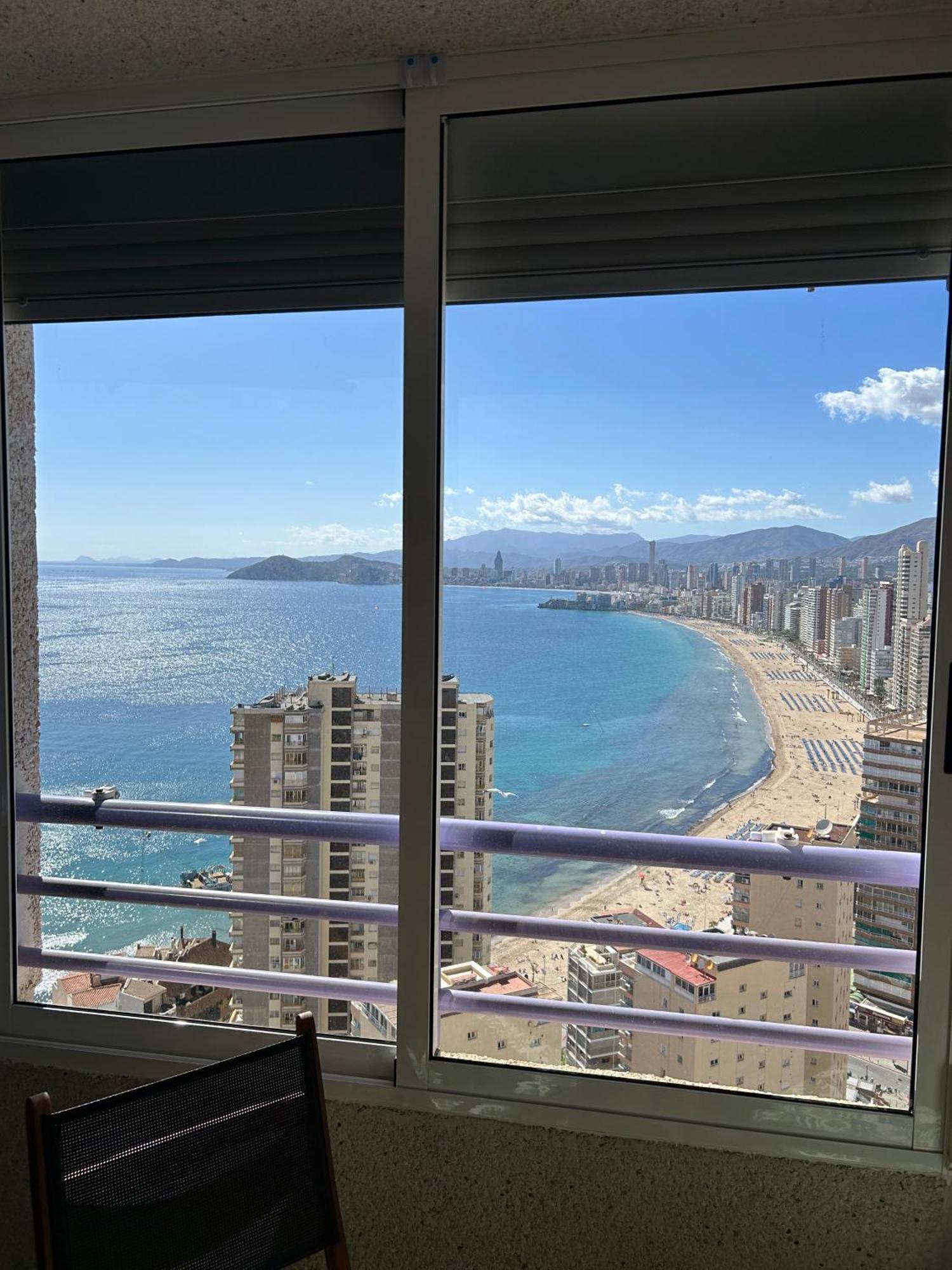 Con Preciosas Vistas Y Piscina Apartamento *