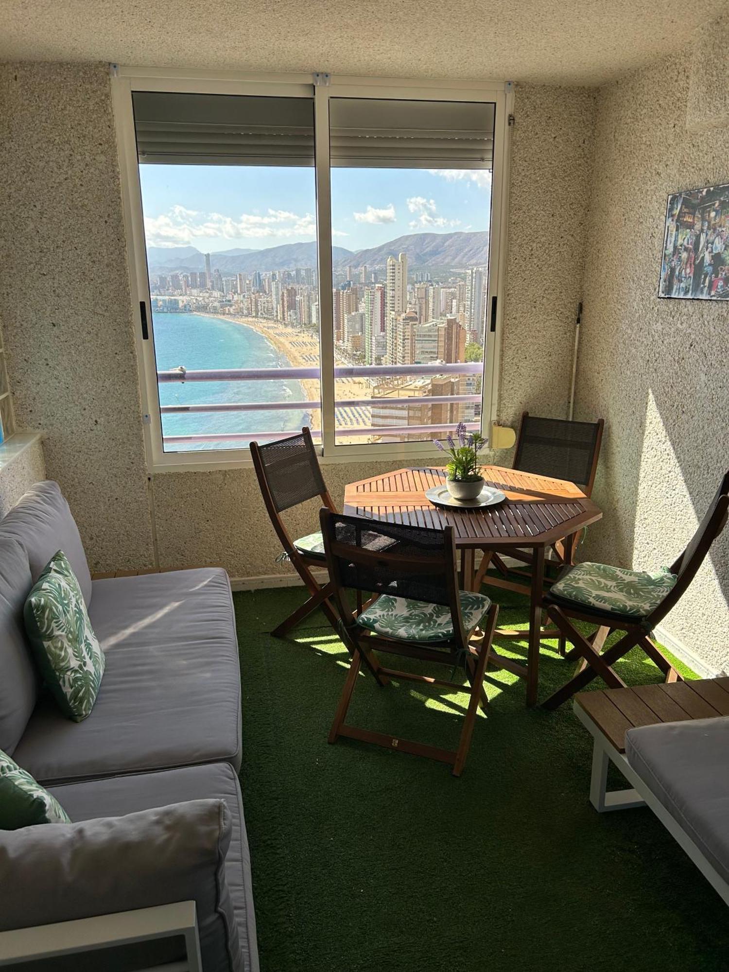 Apartment Con Preciosas Vistas Y Piscina Benidorm