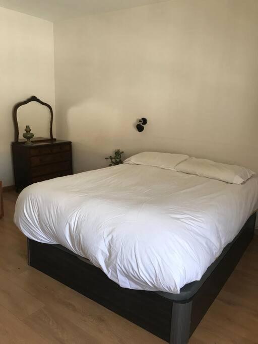 Apartamento Piso En Casa De Pueblo Almoster