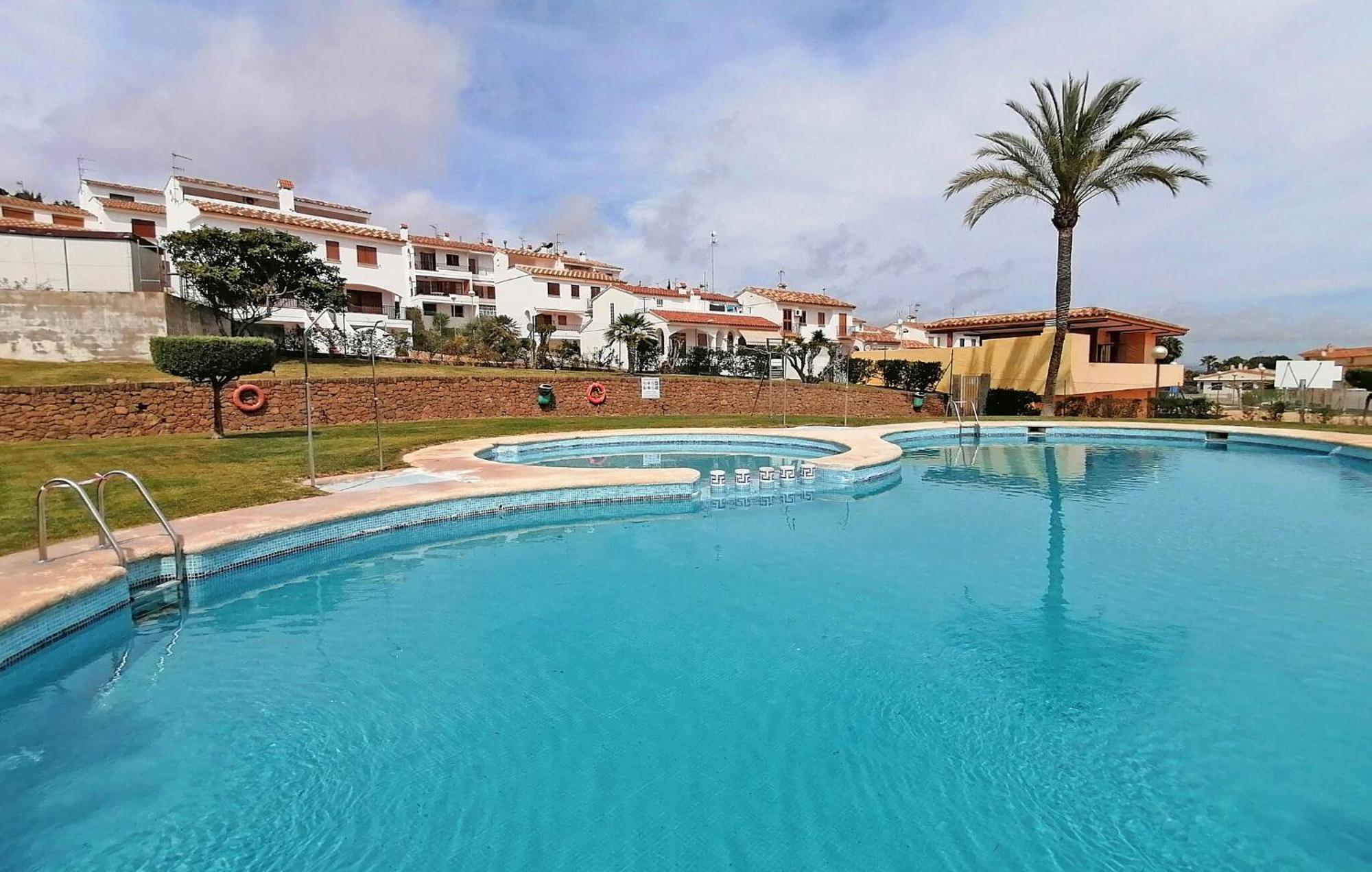 Holiday home 3 Bedroom Pet Friendly In *