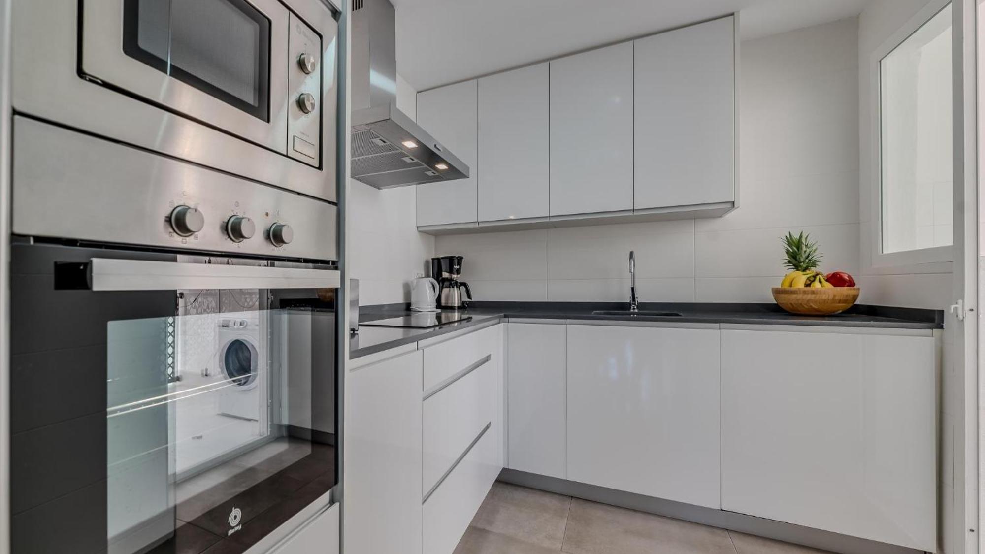 Mediterranean Getaway Seaviews At Puerto Banus Apartamento