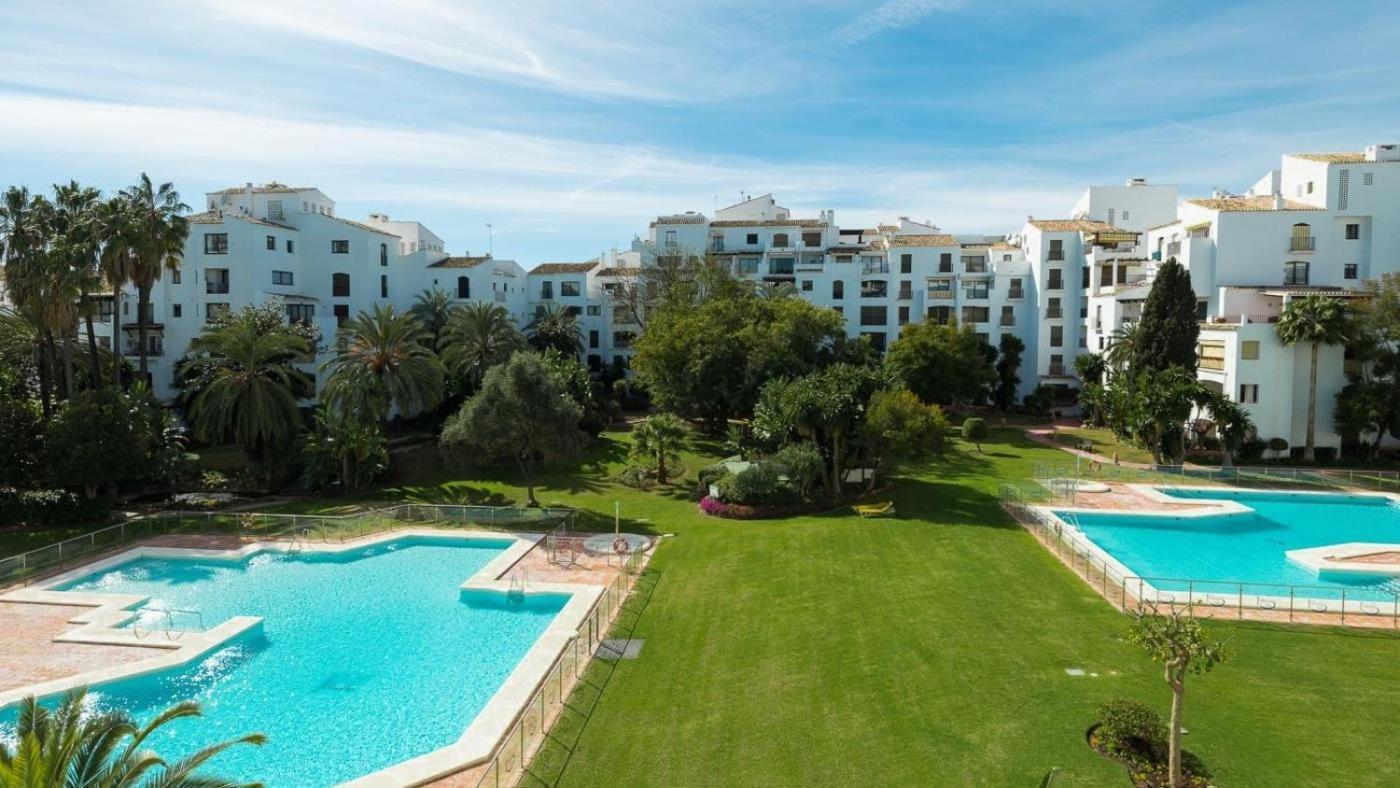 Mediterranean Getaway Seaviews At Puerto Banus Marbella