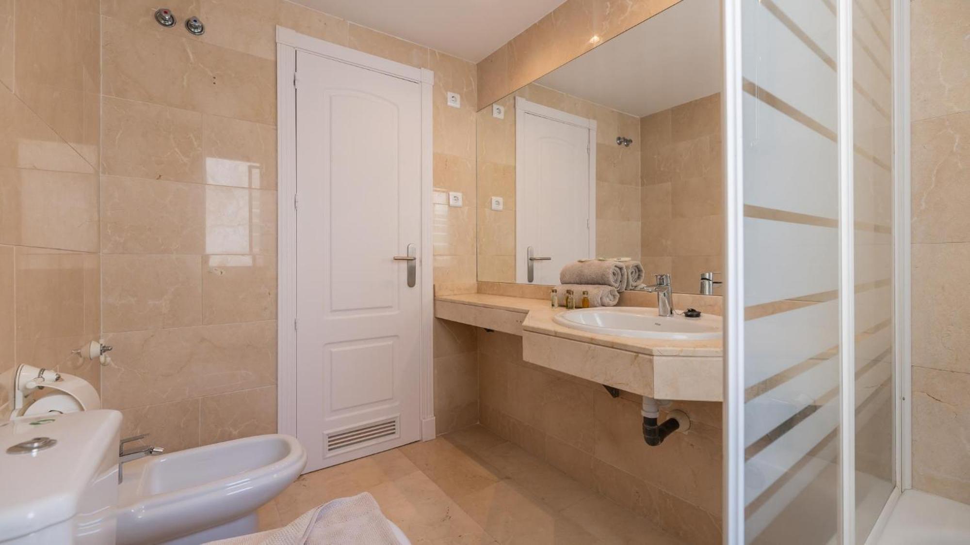 Mediterranean Getaway Seaviews At Puerto Banus Apartamento