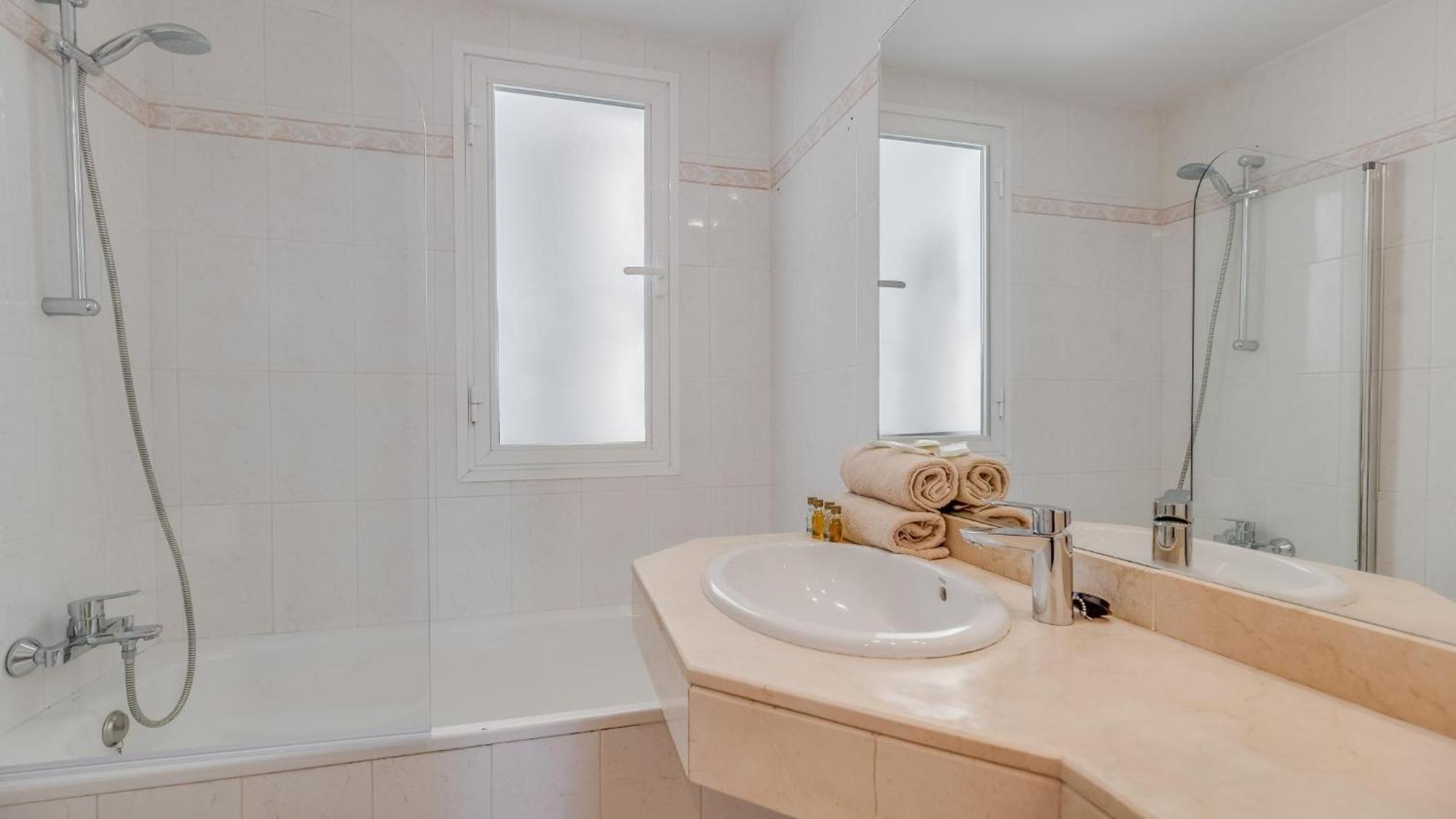 Mediterranean Getaway Seaviews At Puerto Banus Apartamento Marbella