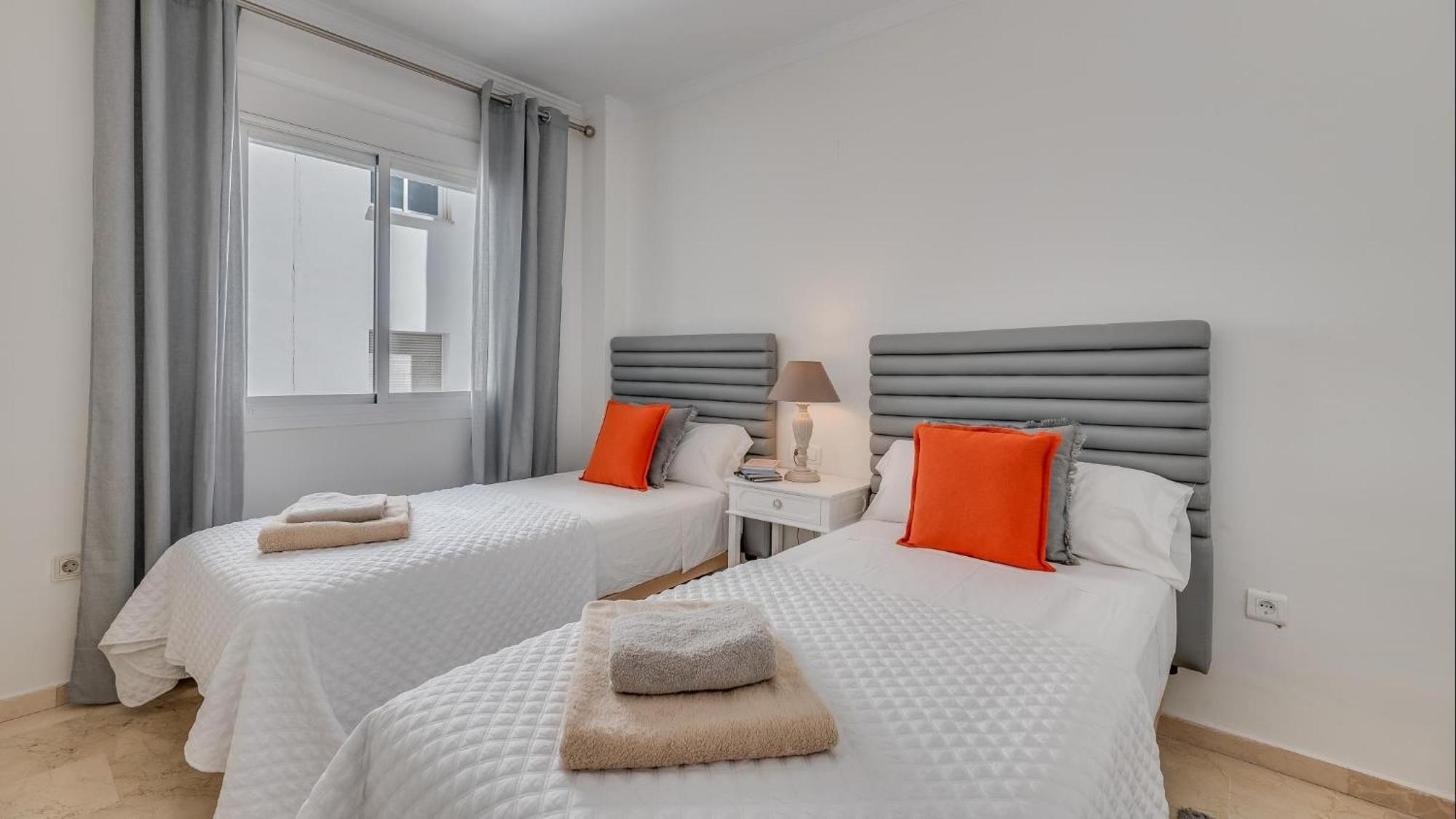Mediterranean Getaway Seaviews At Puerto Banus Apartamento Marbella