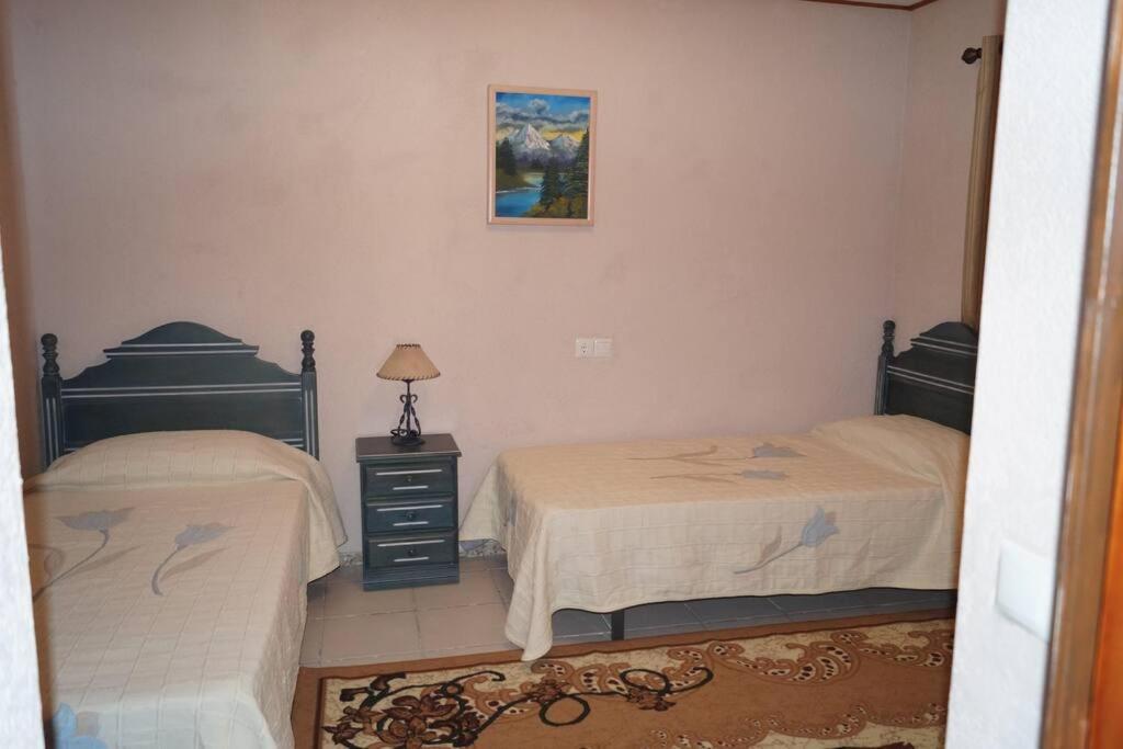 Habitación en casa particular Private/separate Floor In A Near *