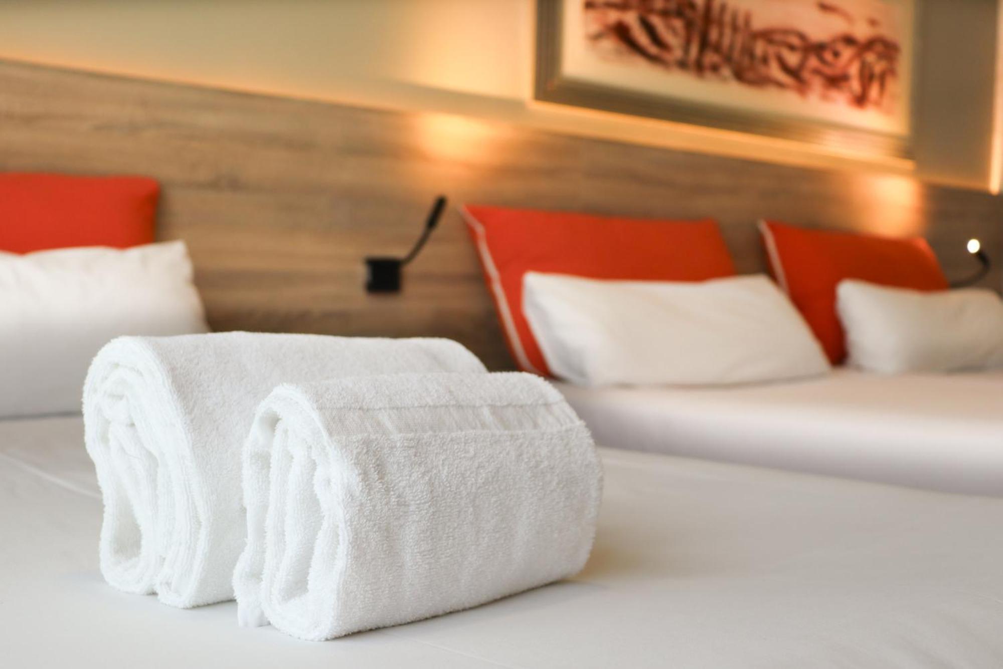 Eurohotel Barcelona Granvia Fira 4*