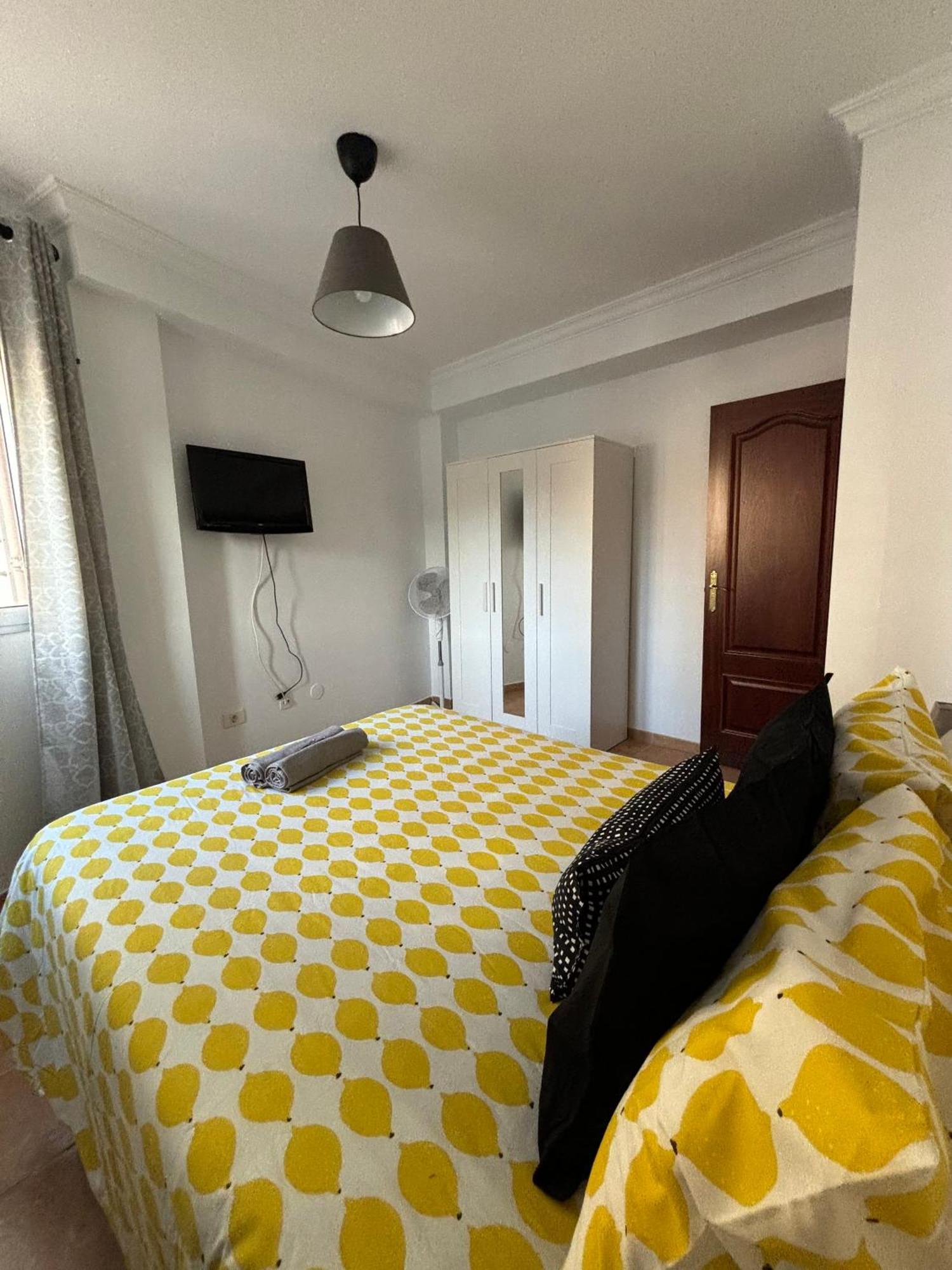 Sardina Near The With Pool And Wifi E Apartamento *