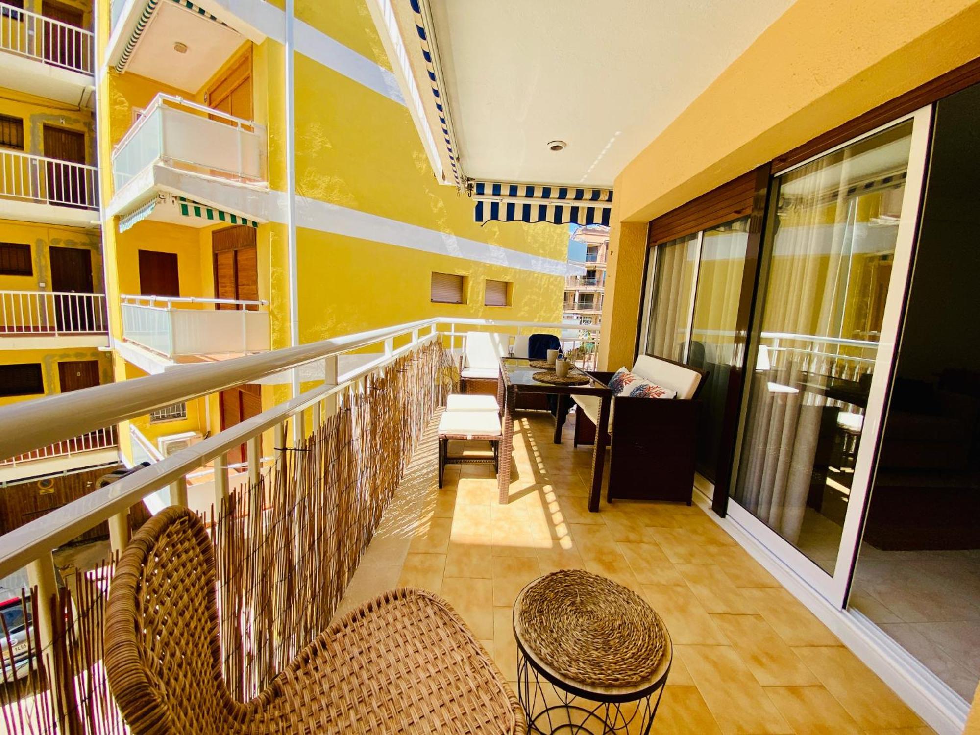 Golden Port Apartment *