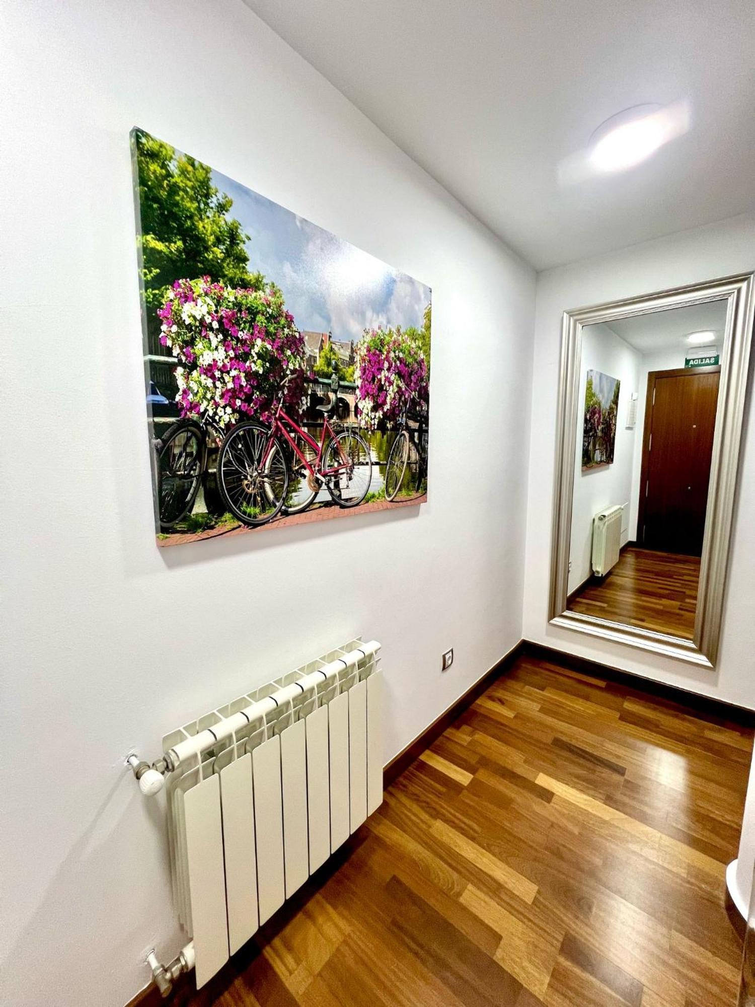 Apartamento Salon Moderno Con Plaza De Garaje Privada Llanes