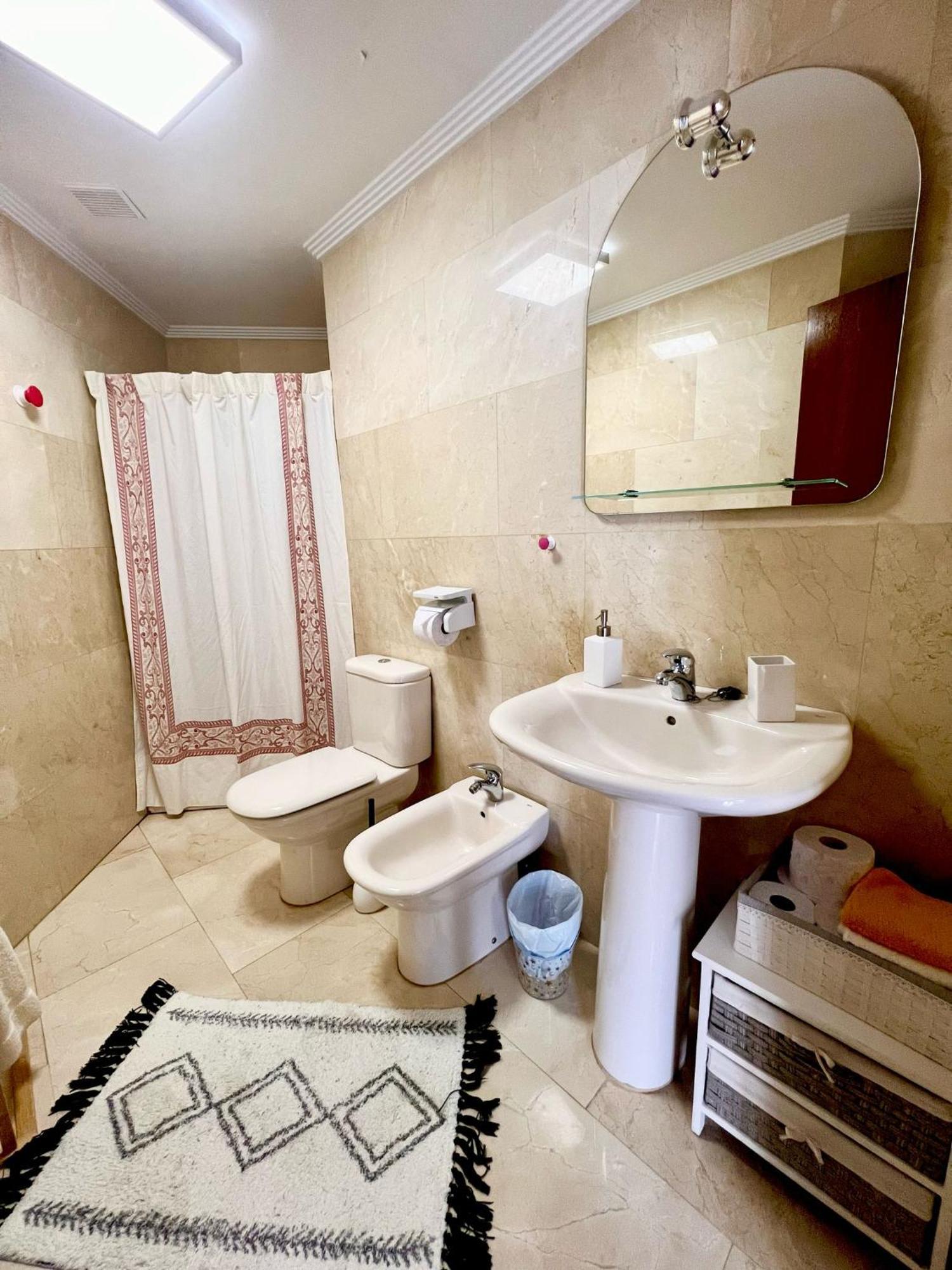 Apartamento Salon Moderno Con Plaza De Garaje Privada Llanes