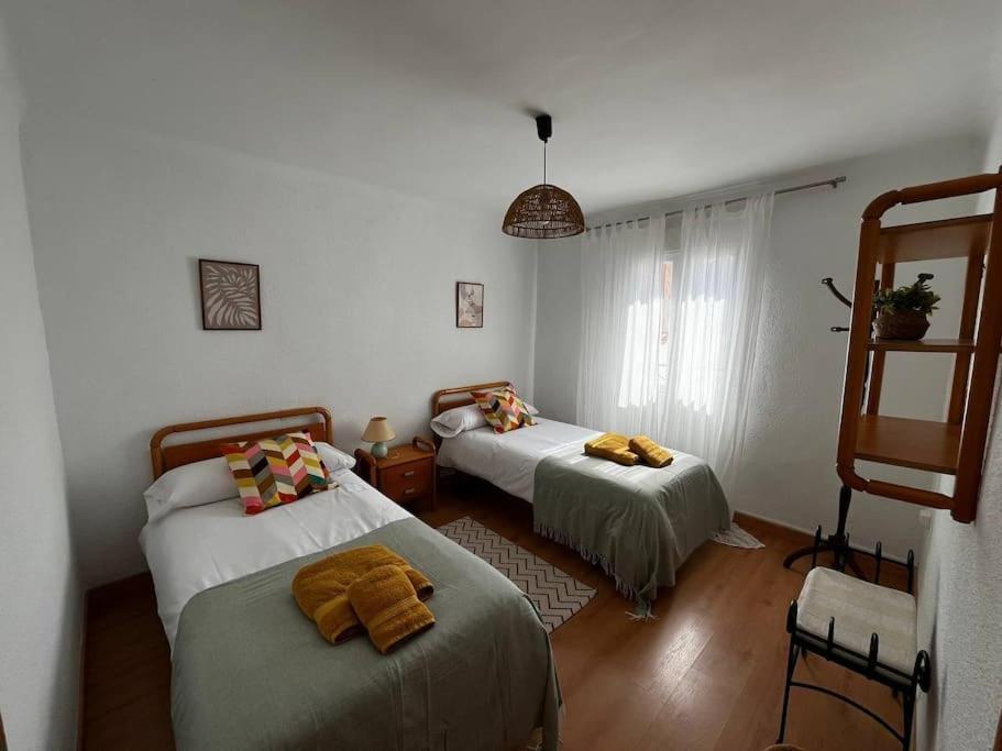 Сasa de vacaciones Casa De 5 Hasta 9 Plazas, La Casilla En Durcal, Granada