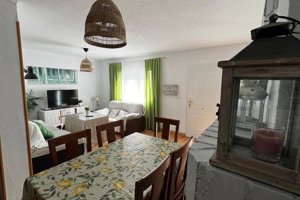 Сasa de vacaciones Casa De 5 Hasta 9 Plazas, La Casilla En Durcal, Granada Dúrcal