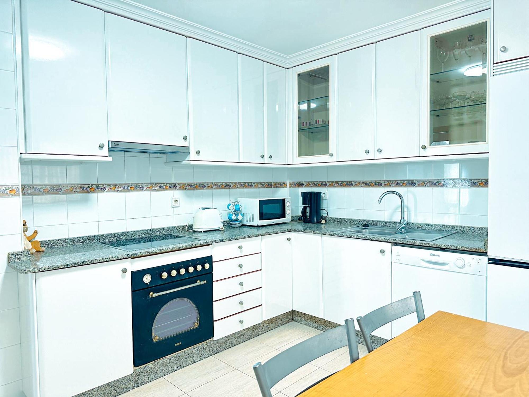 Apartamento En Con Terraza, Vistas Y Garaje Apartamento
