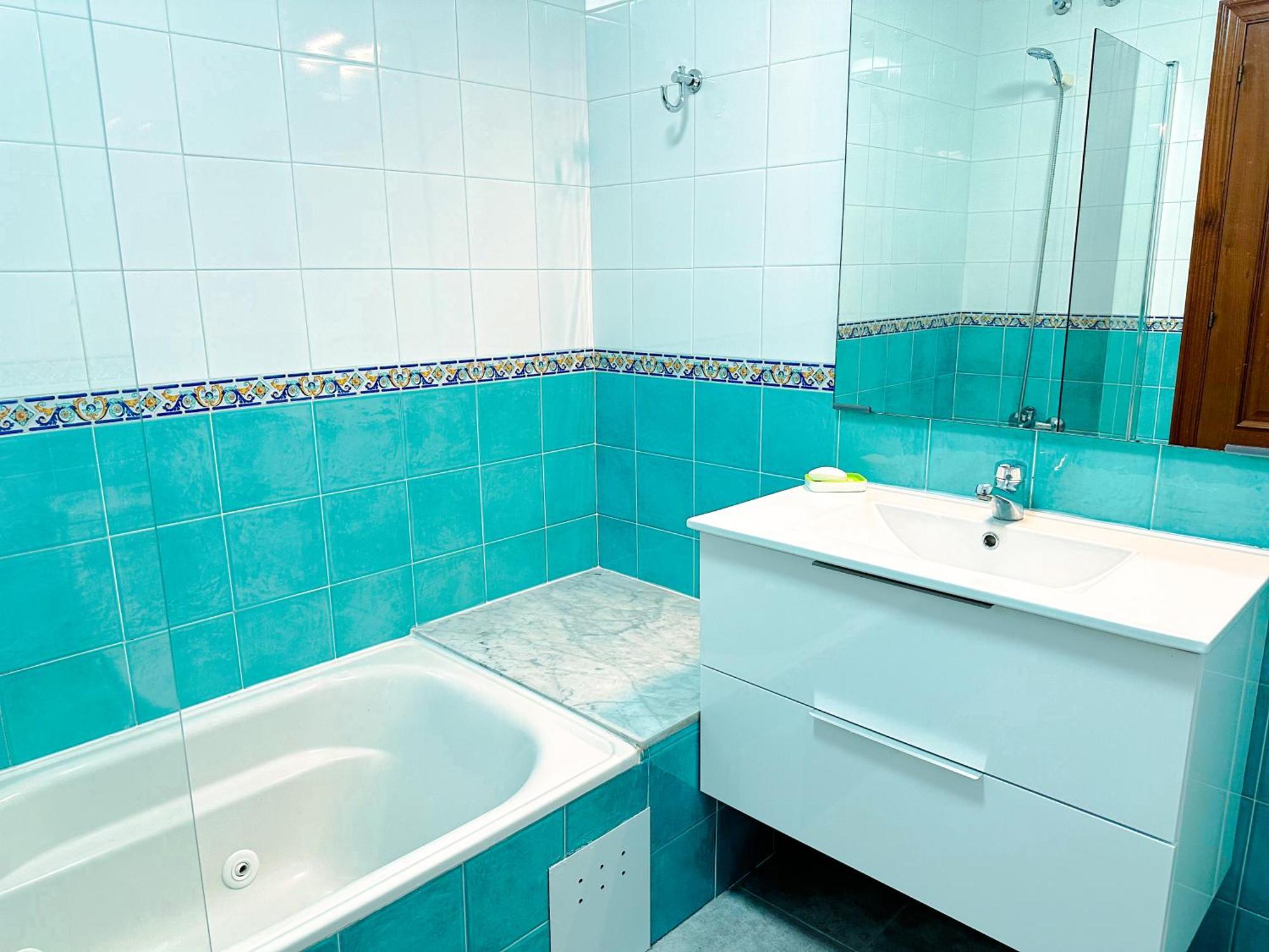 Apartamento En Con Terraza, Vistas Y Garaje Nigrán
