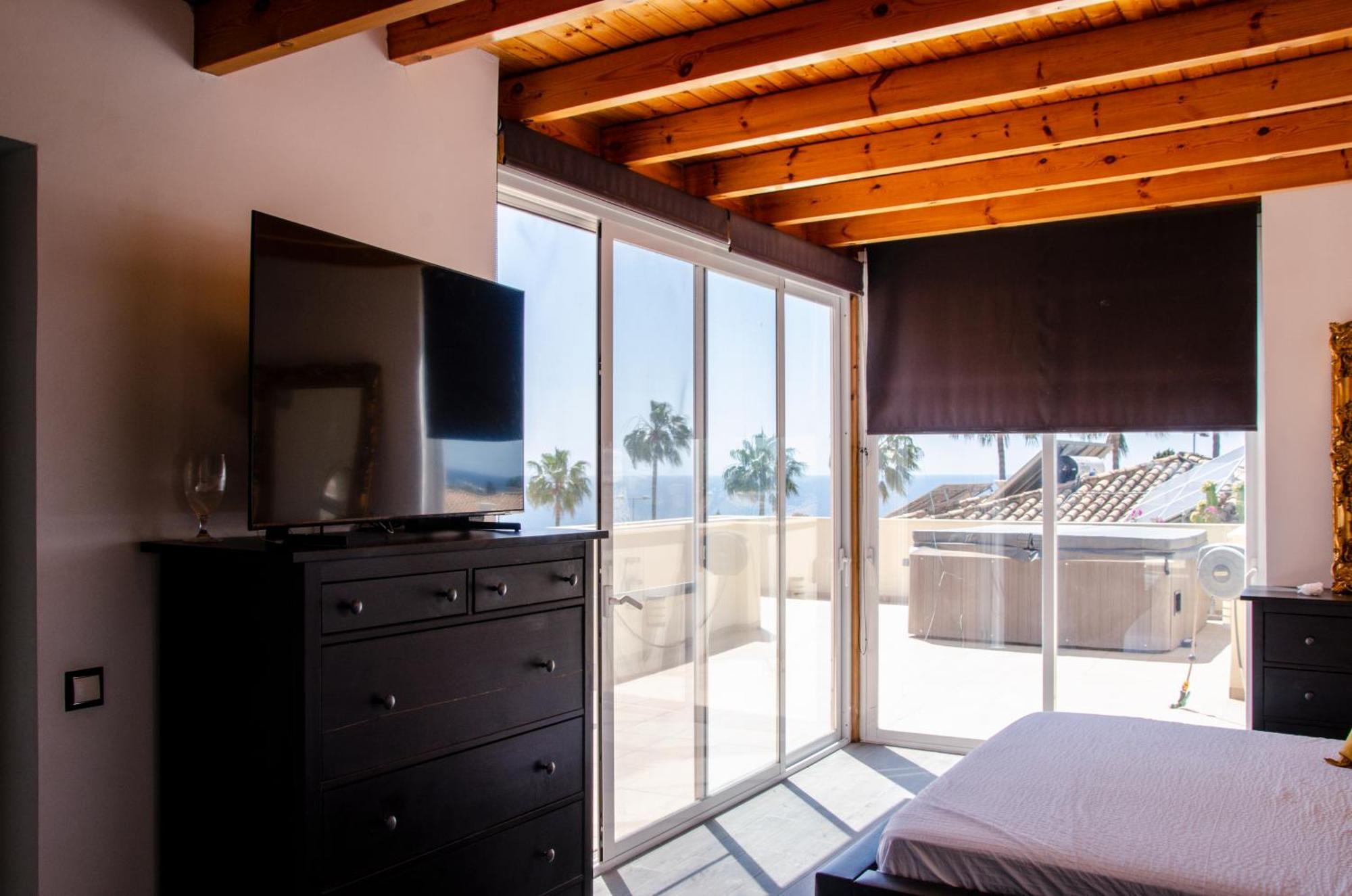 Skyex Investments * Malaga