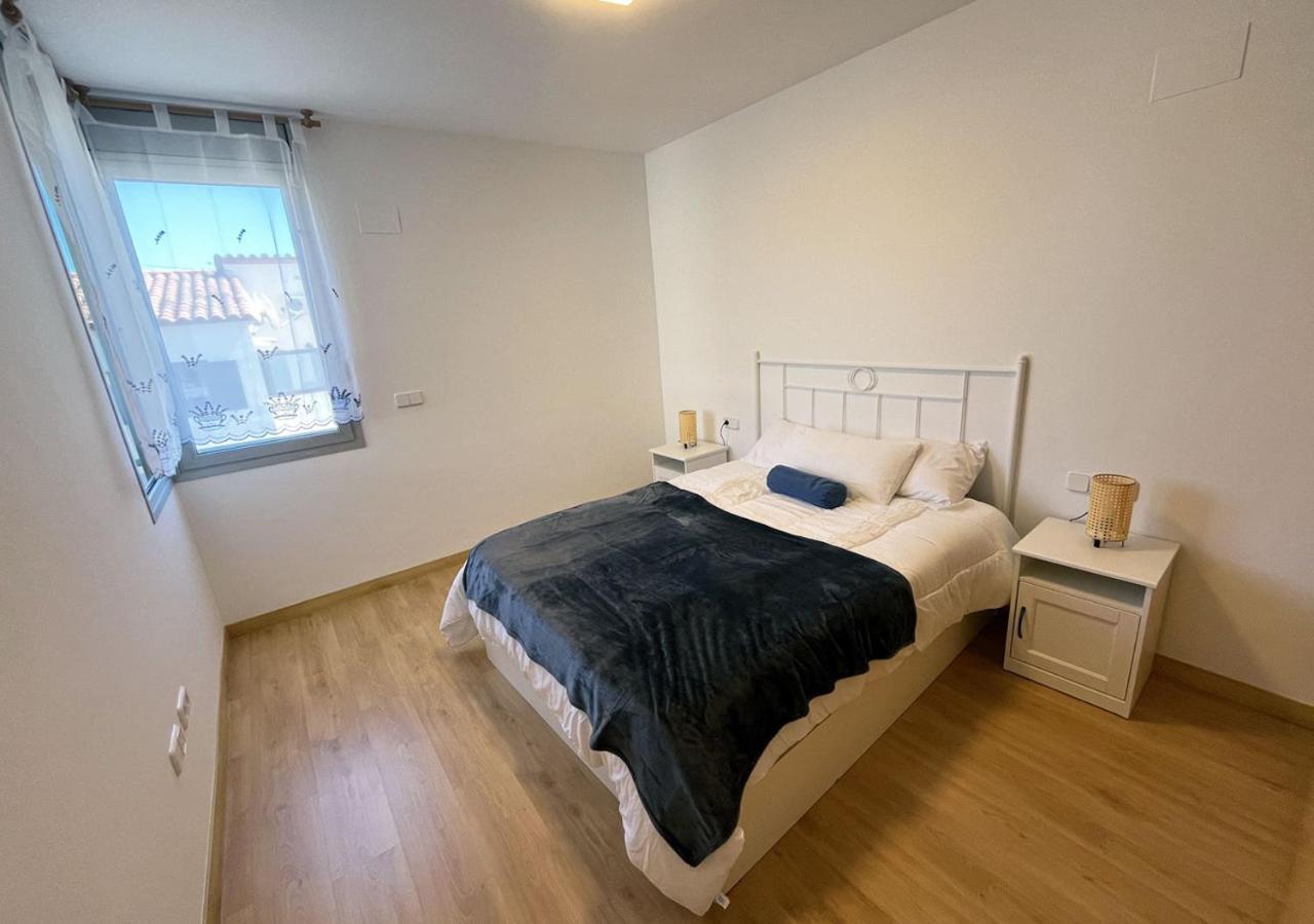 2-bedroom Brand New Steps From The Apartment