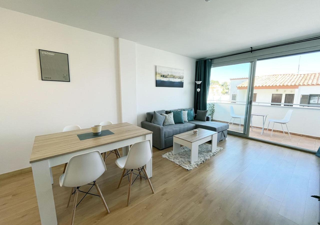 Apartment 2-bedroom Brand New Steps From The