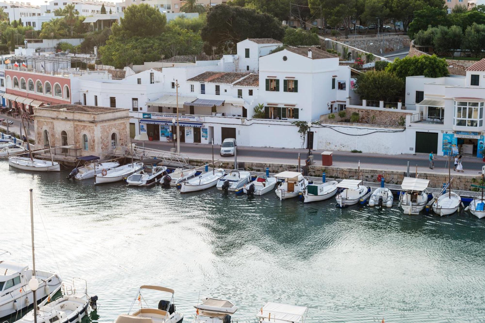 Apartchalet Elvira. E Сasa de vacaciones Son Carrio (Menorca)