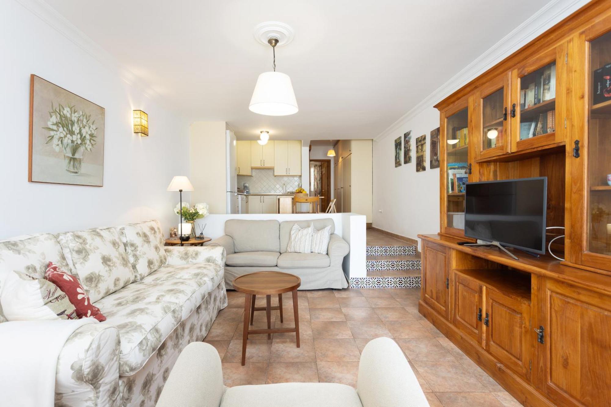 Home2book Cozy With Communal Pool, El Poris