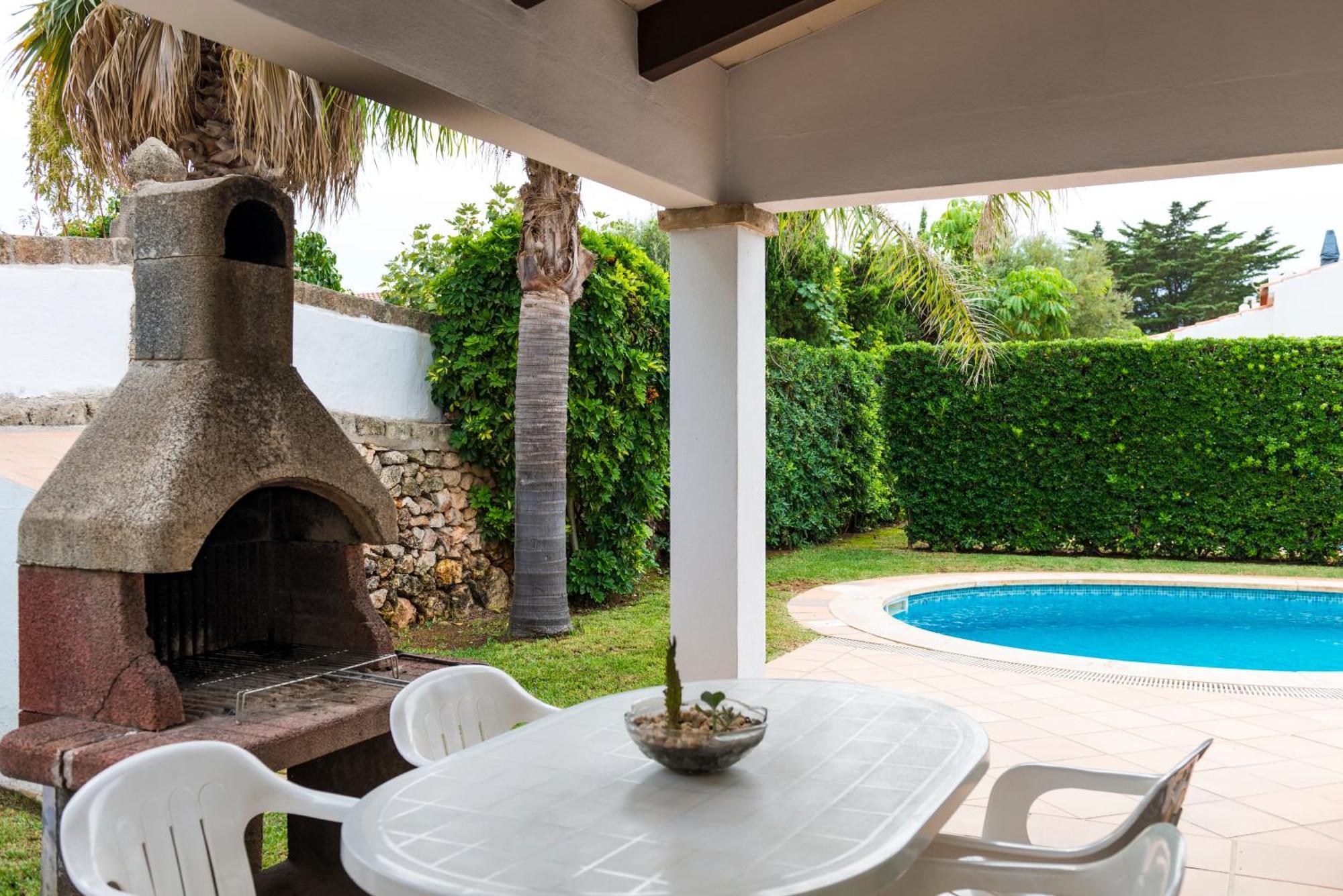 Apartchalet Elvira. E * Son Carrio (Menorca)