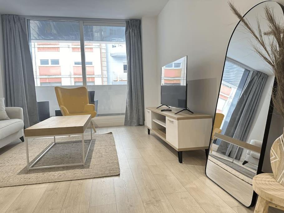 Apartment New Port, Free Parking Ybh1s *