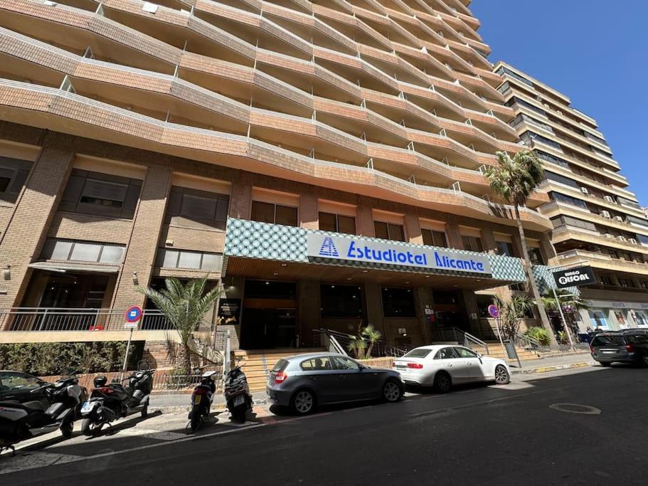 Estudio En El Centro De * Alicante