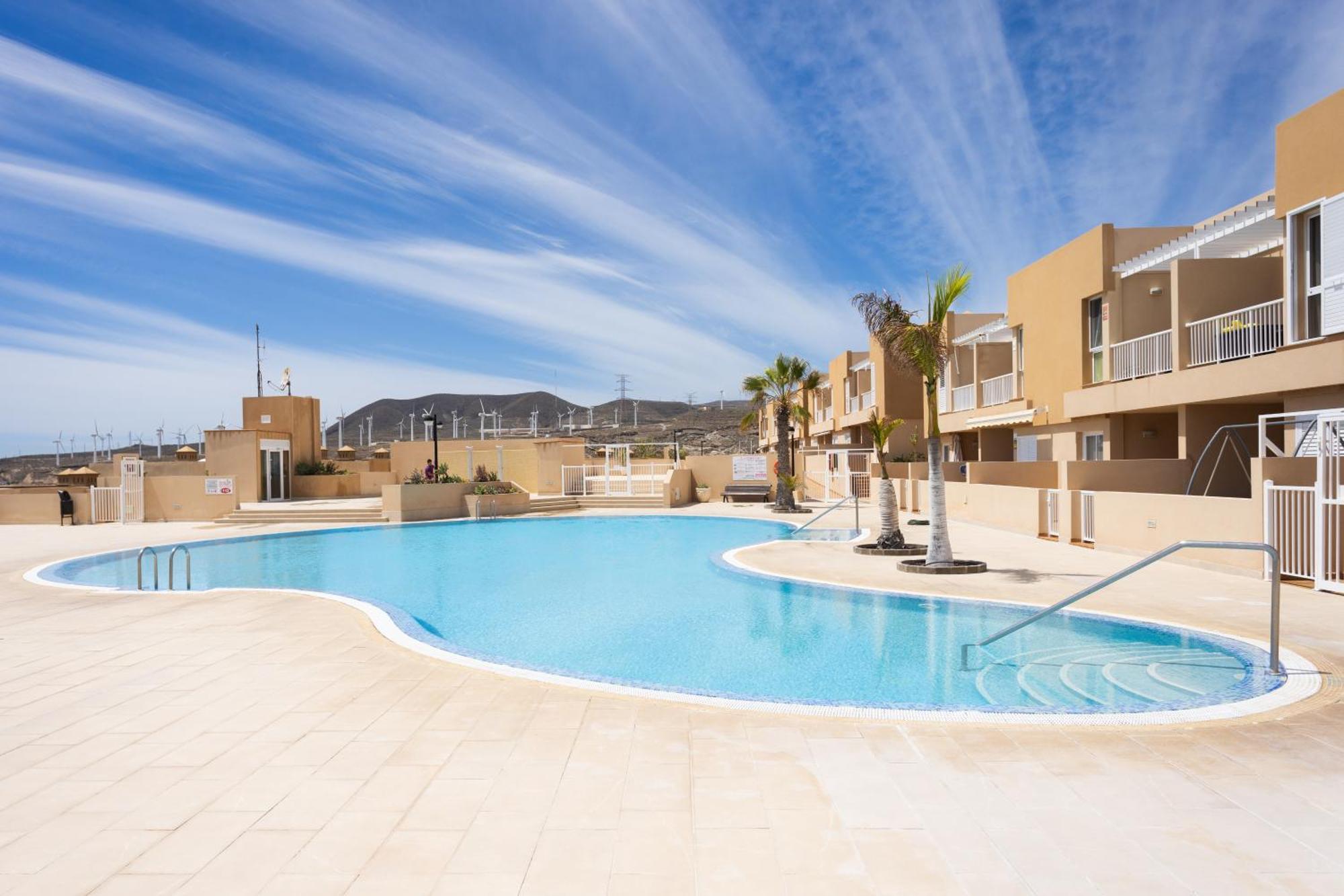 Home2book Amazing Sea Views & Terrace, El Poris *