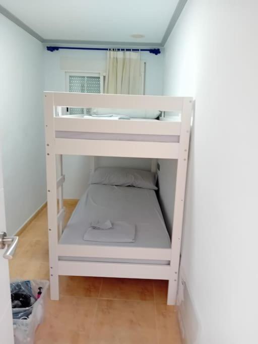 Casa De Verano Con Piscina Holiday home Montroy