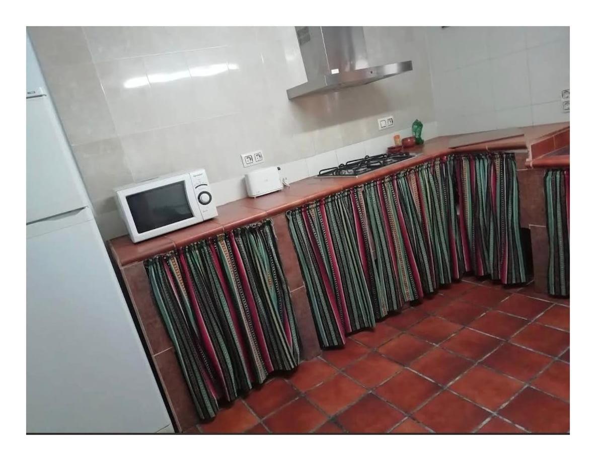 El Abejorro Holiday home Alcala del Jucar