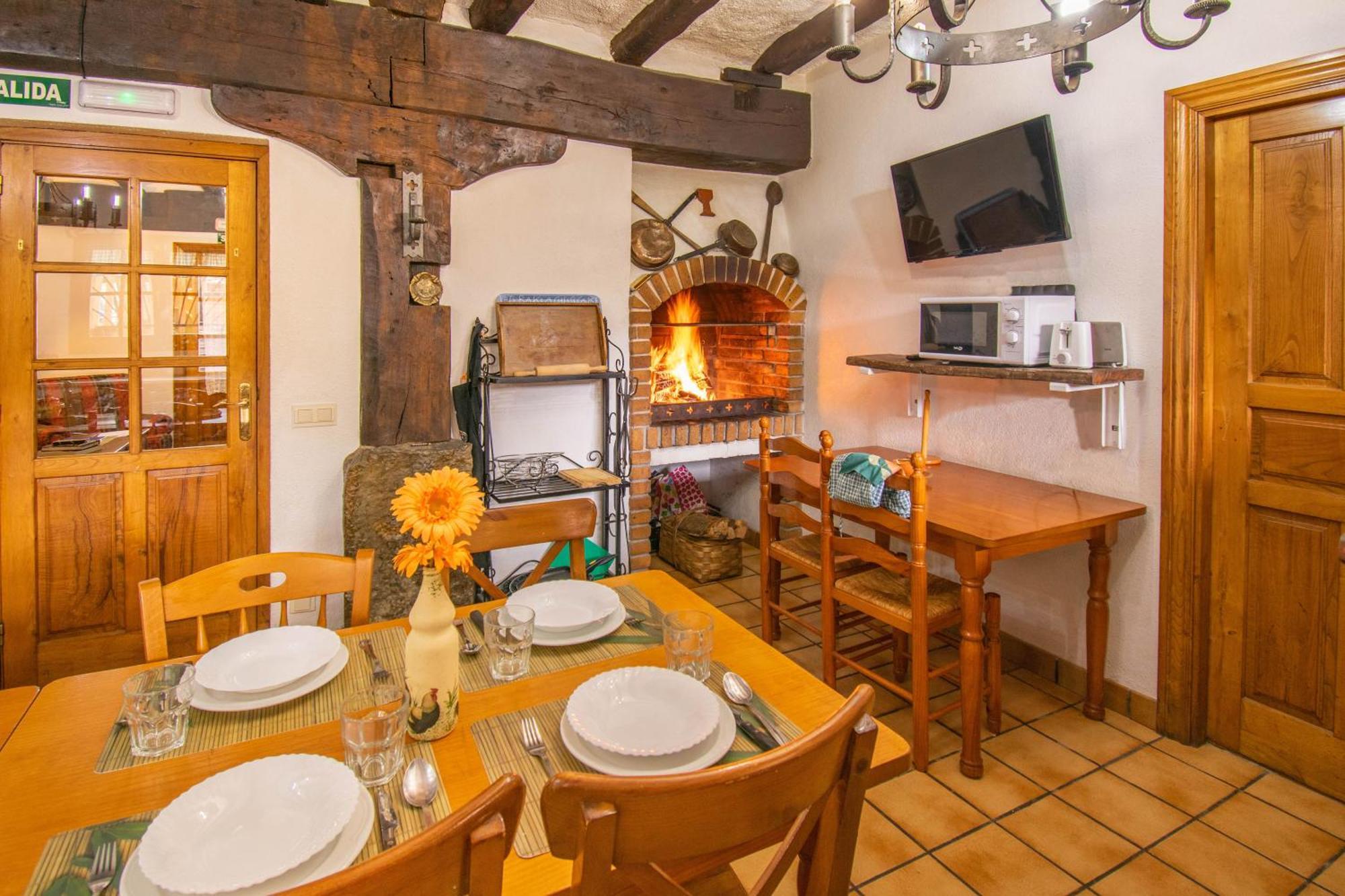 Casa Artorena, Acogedora En Pleno Corazon Del Valle De La Ultzama Chalet *