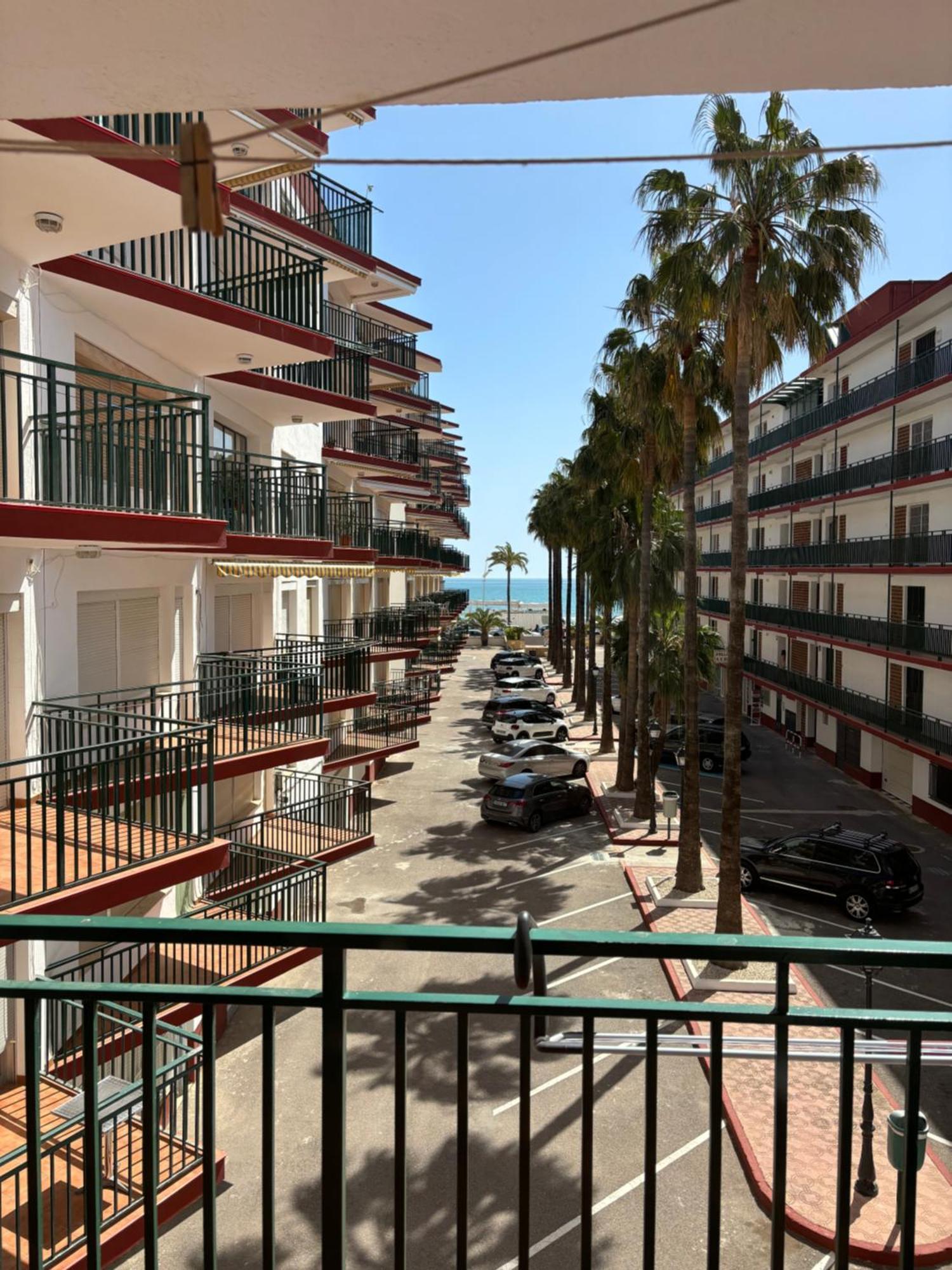Cn Rents Apartment *