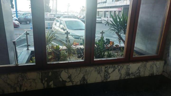Guest house Nice Room-terrace- Private Toilete-closer Sport Pier-optical Fiber 1 Gb Las Palmas de Gran Canaria