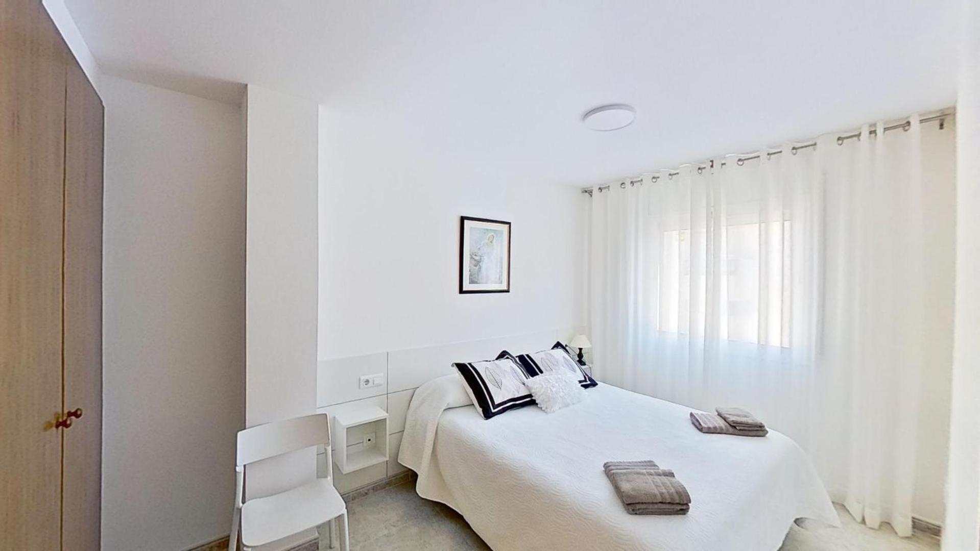Apartamento Vistas Al Mar, Segunda Linea 3 *