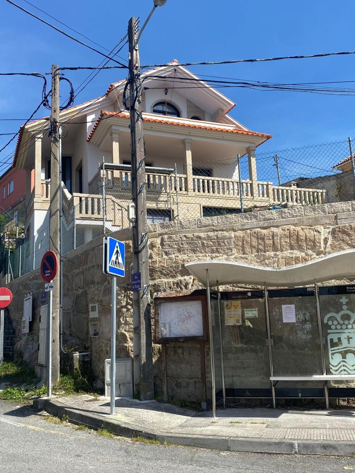 Casa Nerga, Cangas Do Morrazo, O *