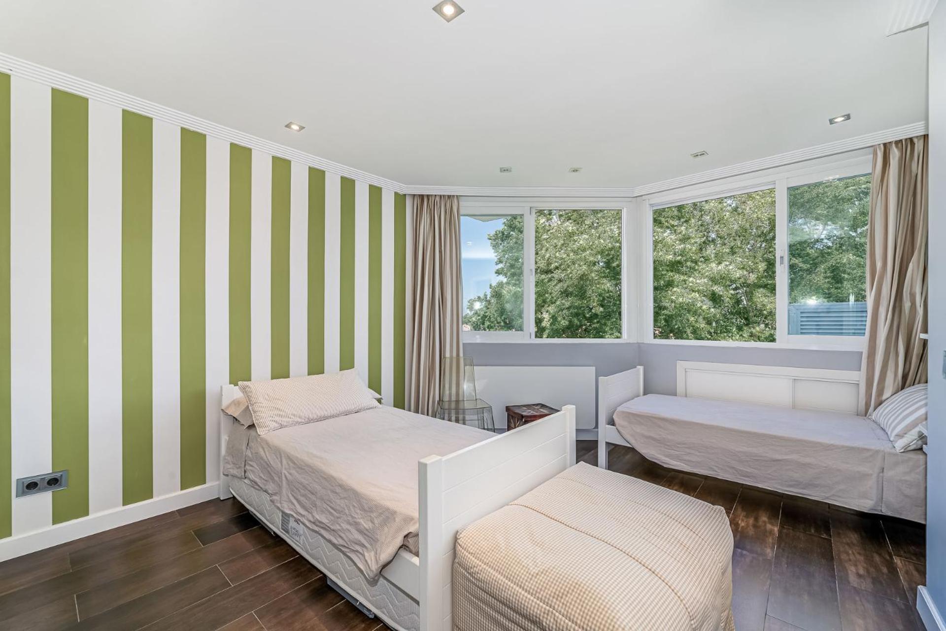El Rosario Sunny Terrace In By Costarentals - Ref M6 * Marbella