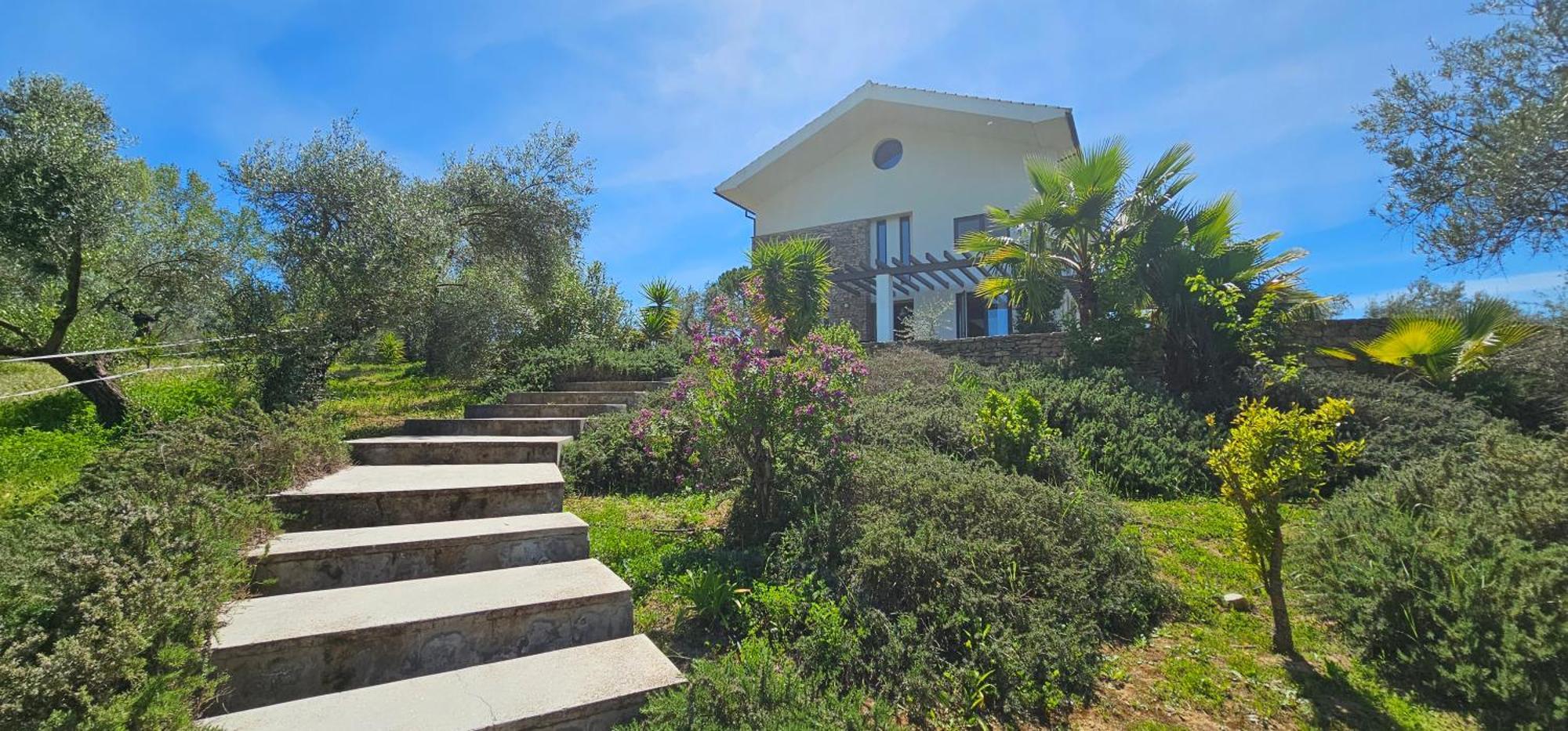 El Toro Blanco Luxury In Andalucia Villa