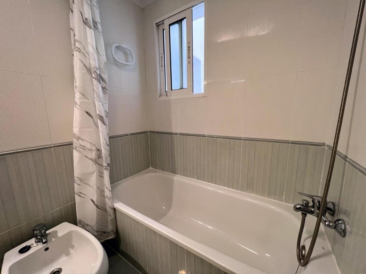 Welcoming Seafront Tv15 Apartamento