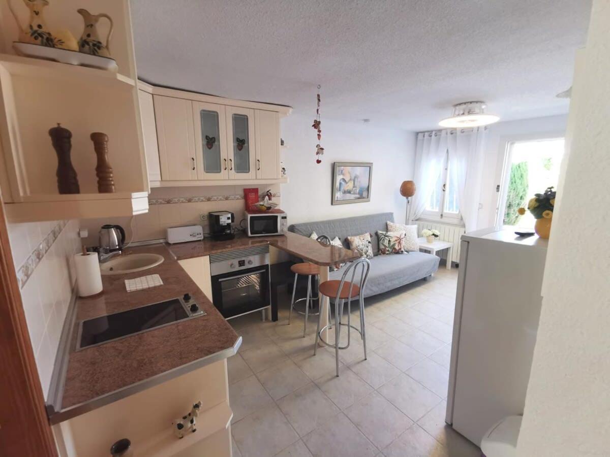 Apartment Quaint Ground Floor With Pool Lb1