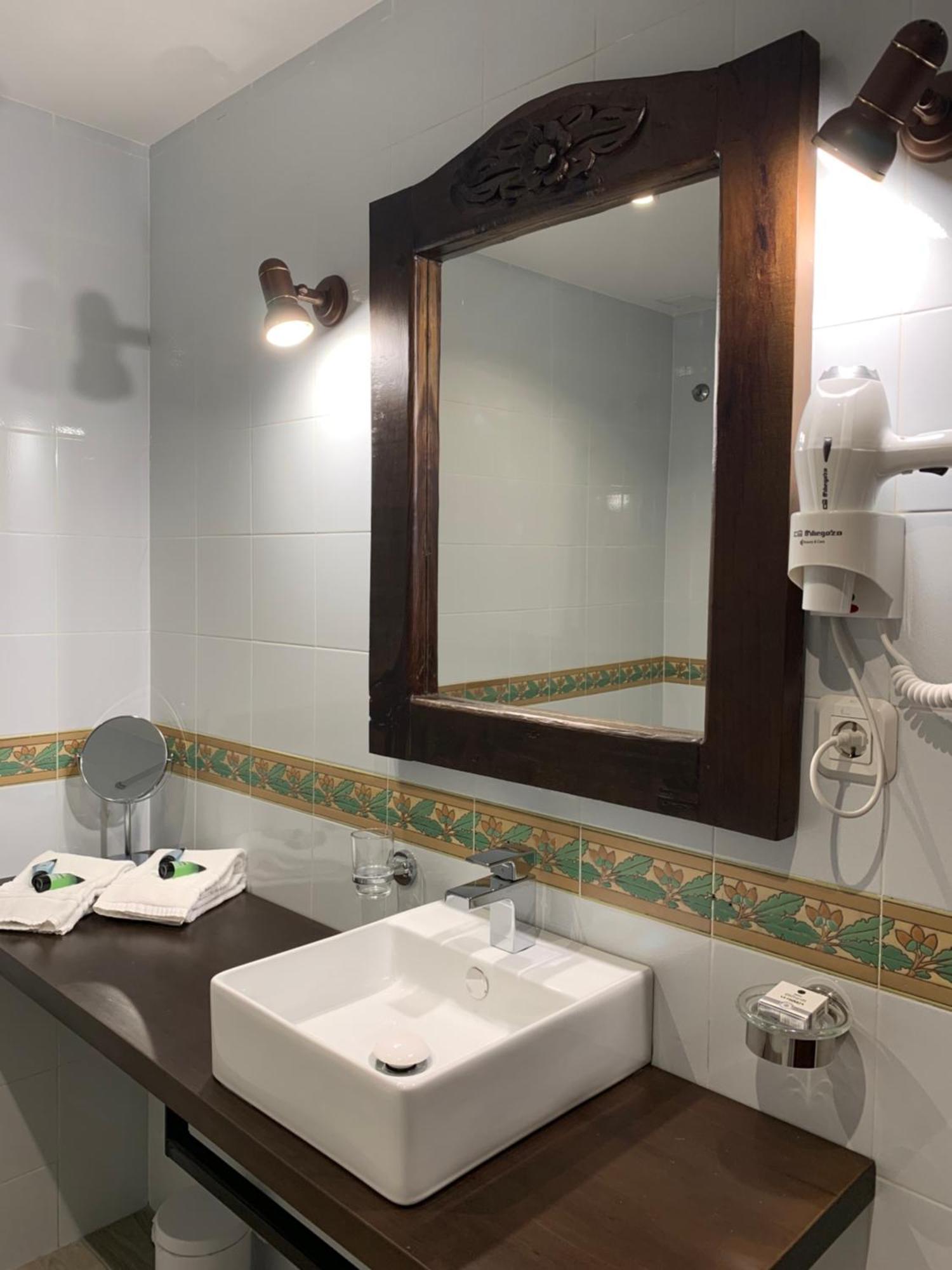 El Jardin Del Laurel Hotel Candelario