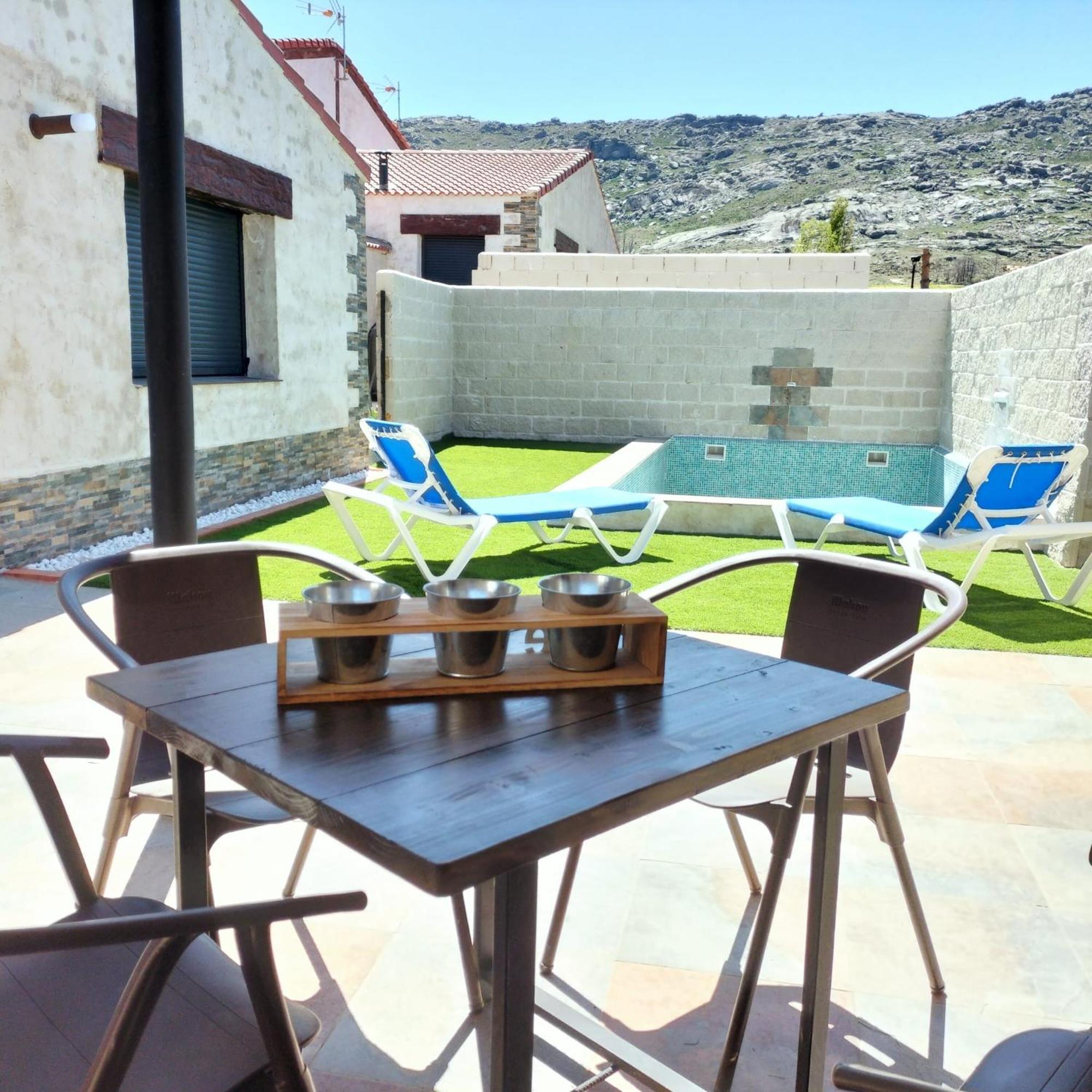 Pose Holiday home Robledillo
