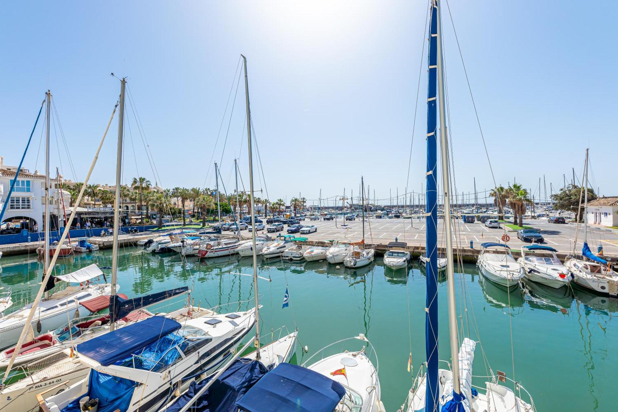 Located In Puerto Marina With Sea Views, First Line Of Beach. Benalmadena