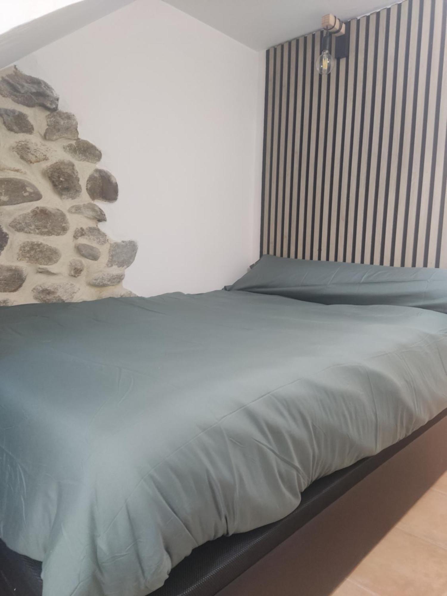 Estudio Bajo La Escalera Apartamento