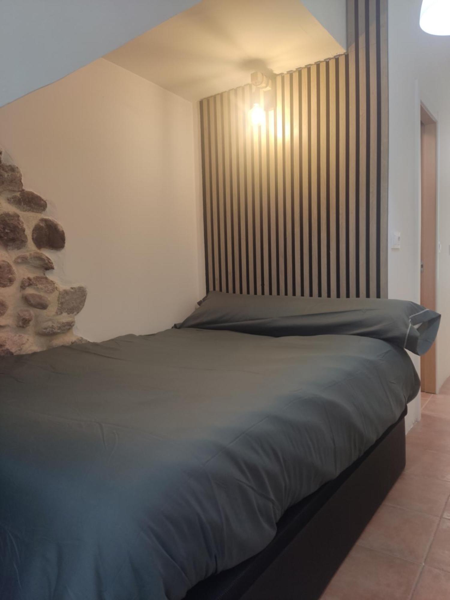 Estudio Bajo La Escalera