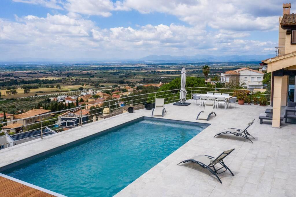 Luxueuse, 2 Piscines, Et Salle De Sport, 5 Chambres, 4 Salles De Bain * Palau Saverdera