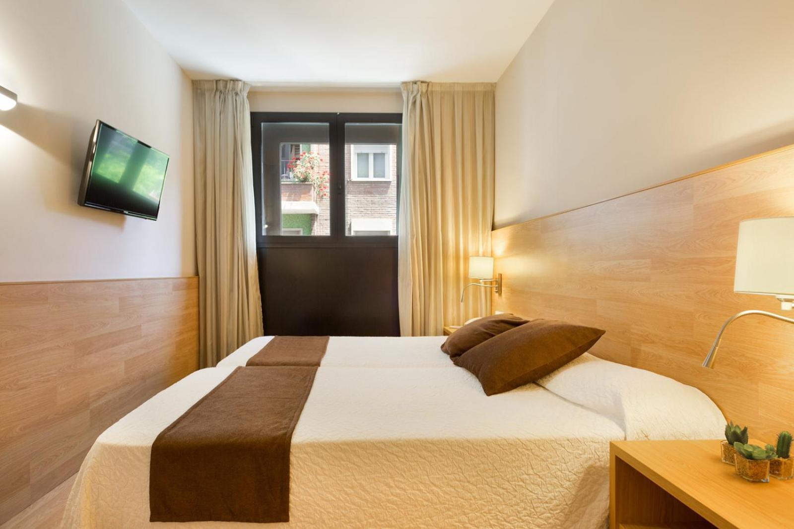 Acta Azul Hotel
