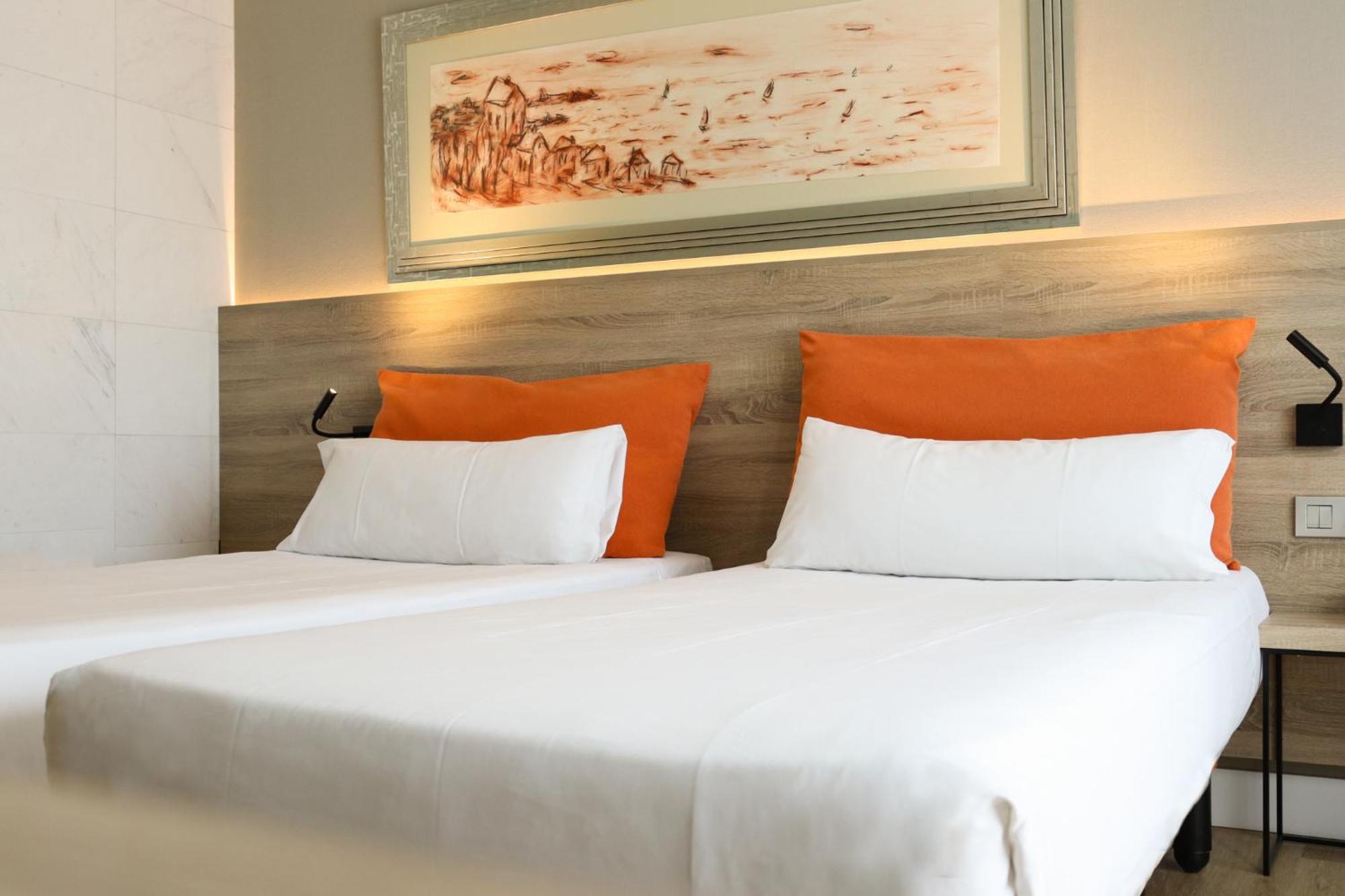 Eurohotel Barcelona Granvia Fira 4*