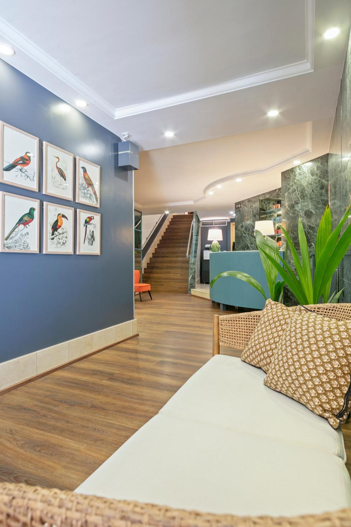 Hotel Acta Azul