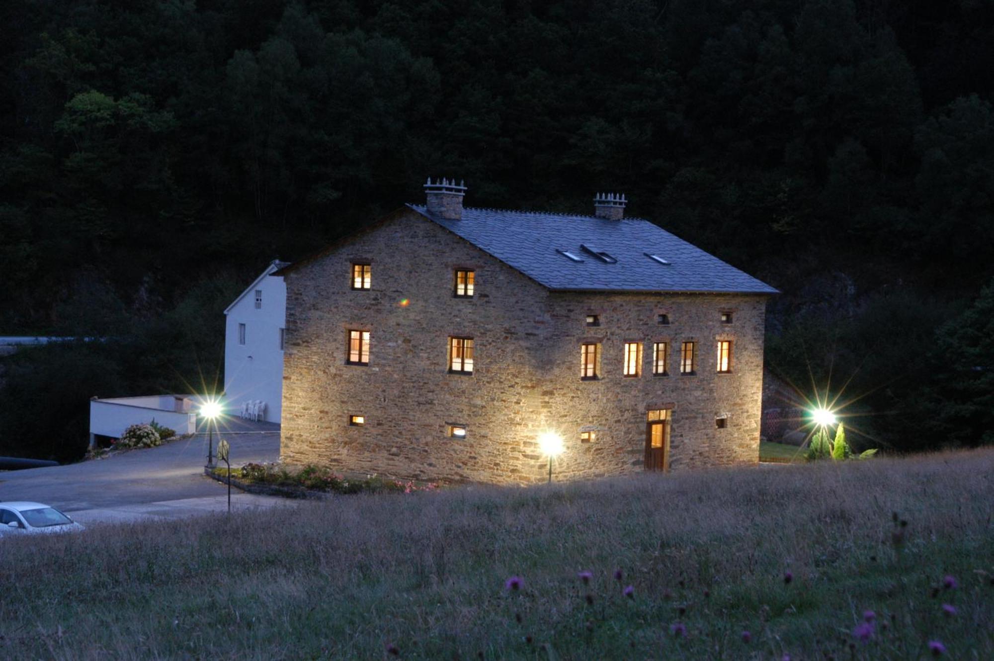 Casa rural O Bizarro *