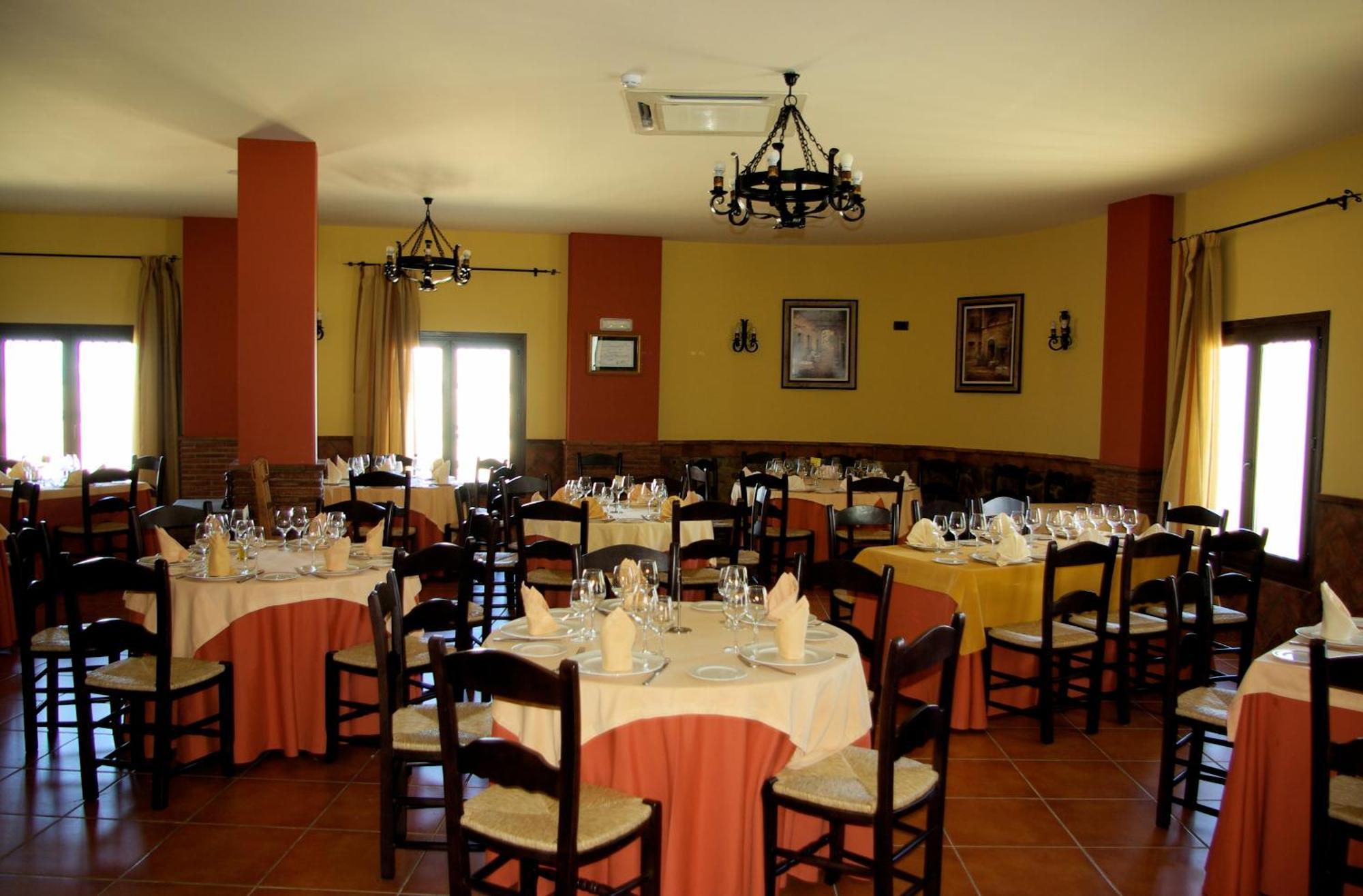 Hotel Balcon De Montes Colmenar
